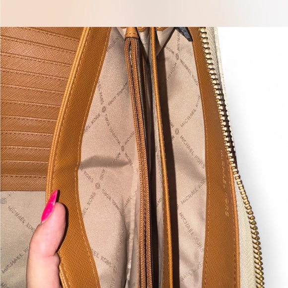 Michael Kors Beige and Brown Monogram zip up Wallet - Picture 6 of 7